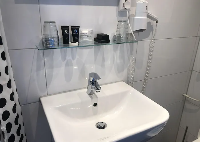 齐恩杜因酒店 3*